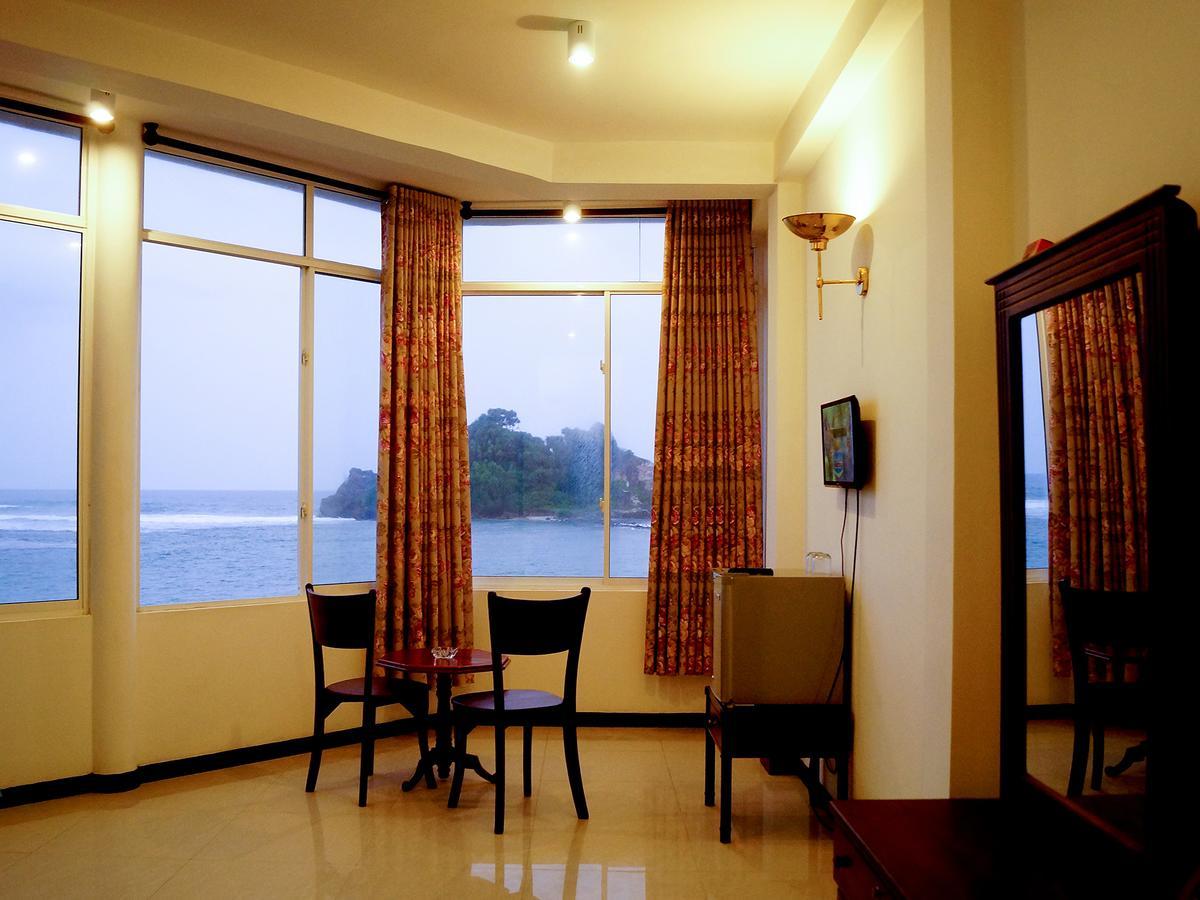 Sayurima Beach Hotel Ahangama Zimmer foto
